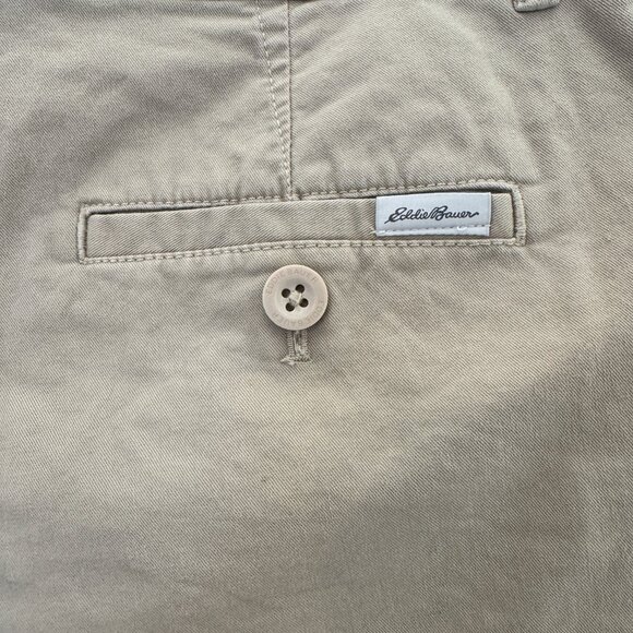 Eddie Bauer Tan Legend Wash Stretch Slightly Curvy Women's Shorts Size 8 - Picture 4 of 7